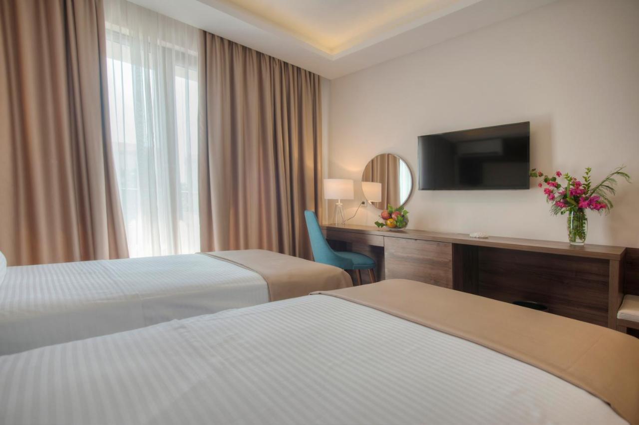 Hotel Twelve By Aycon Budva Extérieur photo