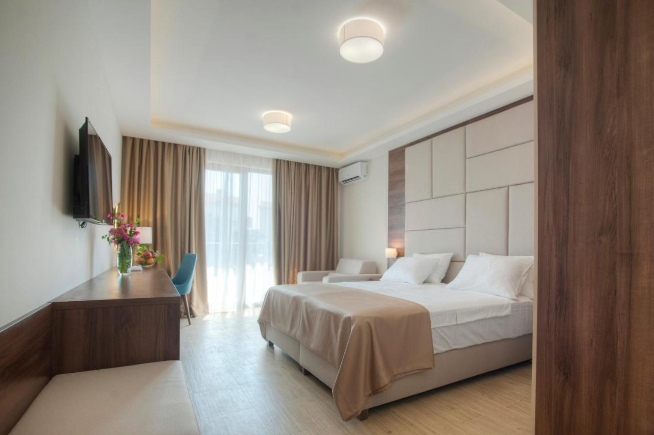 Hotel Twelve By Aycon Budva Extérieur photo