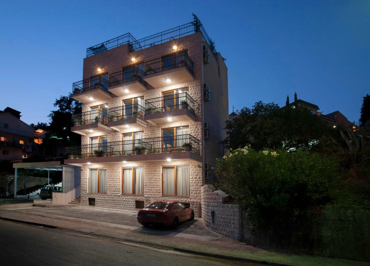 Hotel Twelve By Aycon Budva Extérieur photo