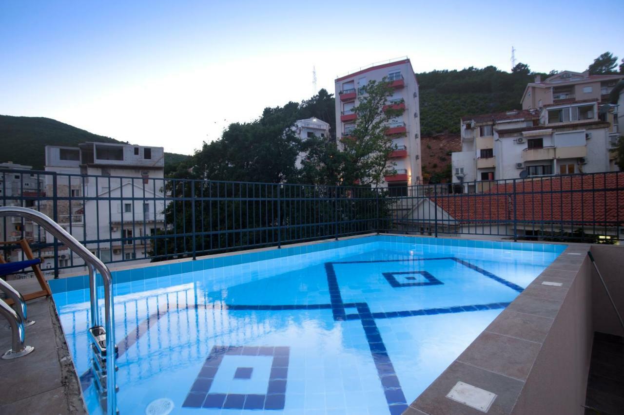 Hotel Twelve By Aycon Budva Extérieur photo