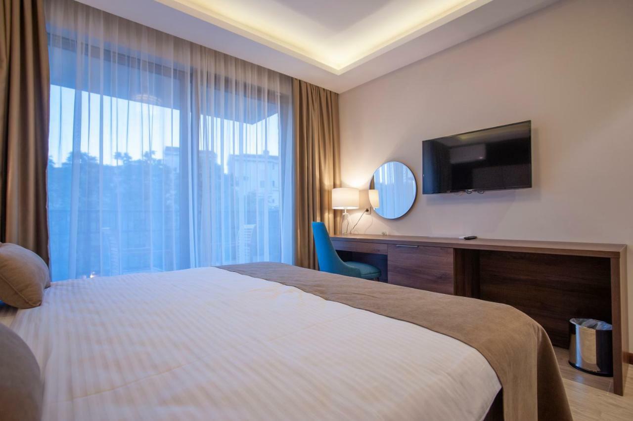Hotel Twelve By Aycon Budva Extérieur photo